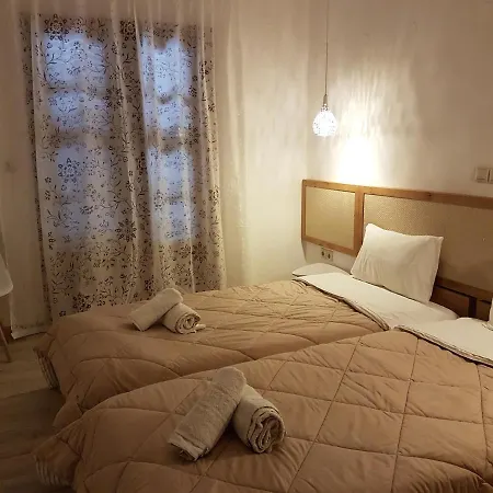 Отель Marina 2*