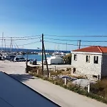 Marina Nikiti (Sithonia)