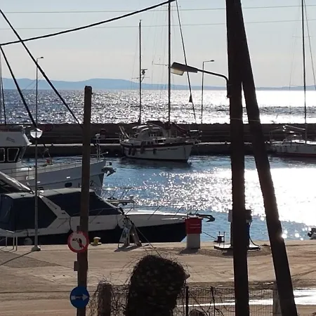 מלון Marina 2*