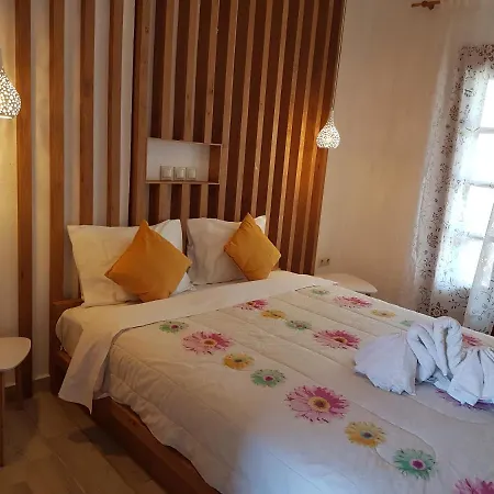 Marina Hotel