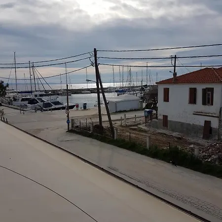 Marina 2*