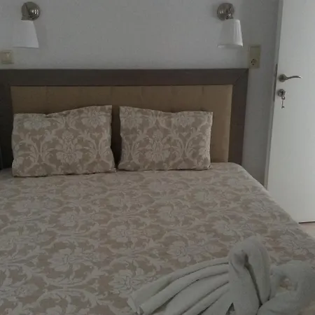 Marina Hotel