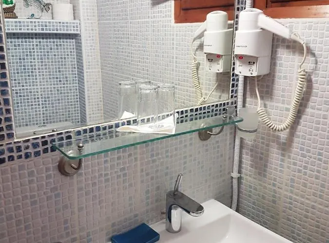 Marina 2* Nikiti (Sithonia)