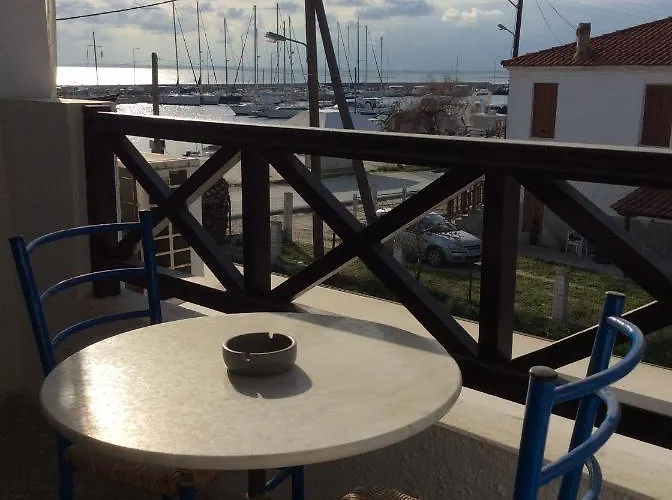 Отель Marina 2*