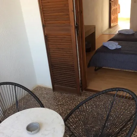 Marina Hotel 2*