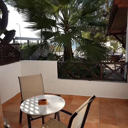 Marina Hotel