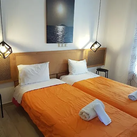 Marina Hotel 2*
