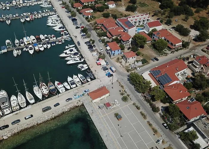Marina Hotel