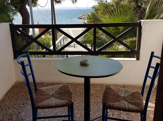 Marina Hotel 2*