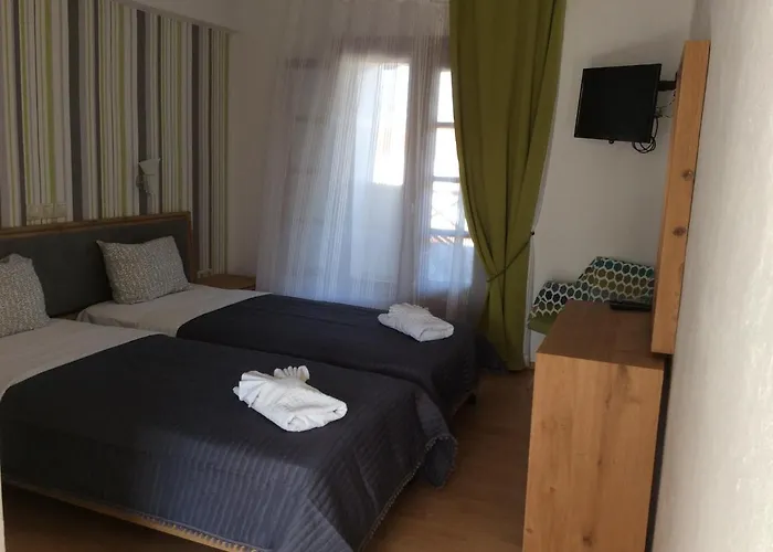 Marina Hotel