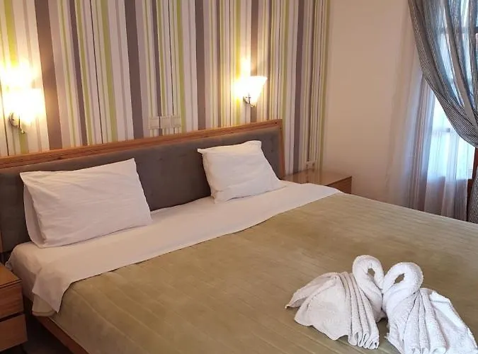 Marina Hotel