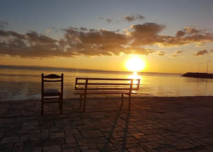 Marina 2* Nikiti (Sithonia)